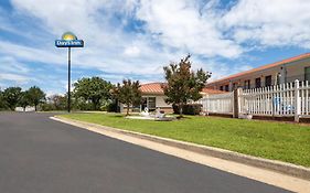 Days Inn By Wyndham Augusta Wheeler Road